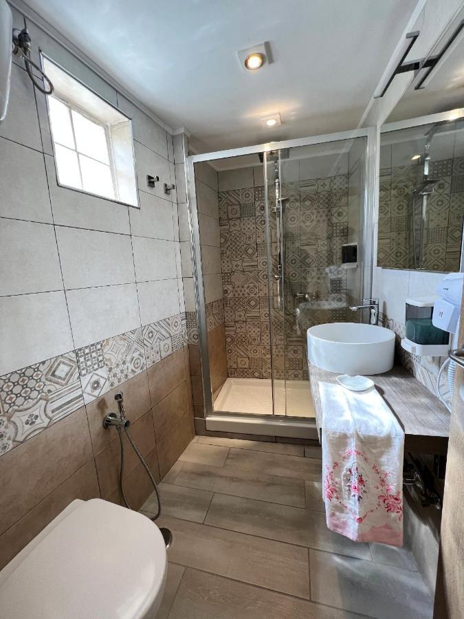 Camere Dieci Maggio Ponza Bagian luar foto