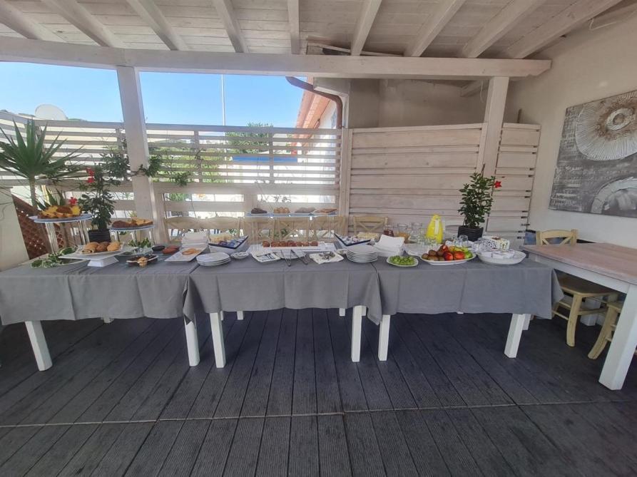 Camere Dieci Maggio Ponza Bagian luar foto