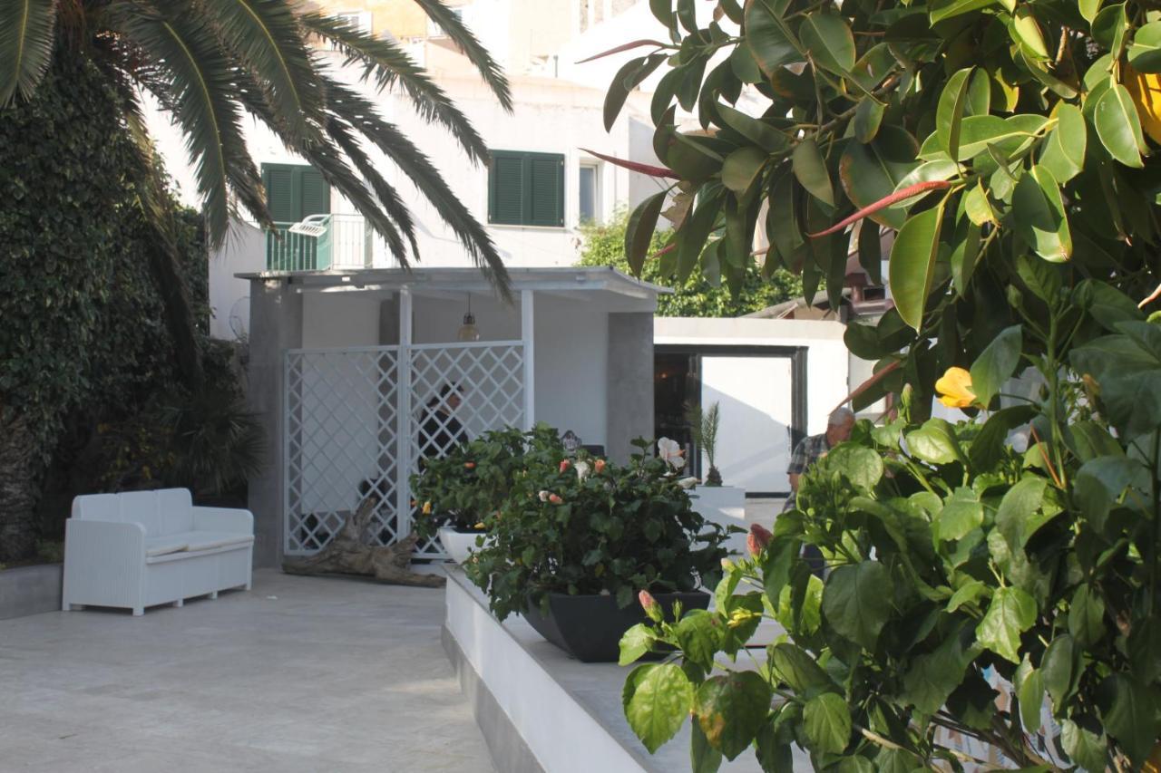 Camere Dieci Maggio Ponza Bagian luar foto